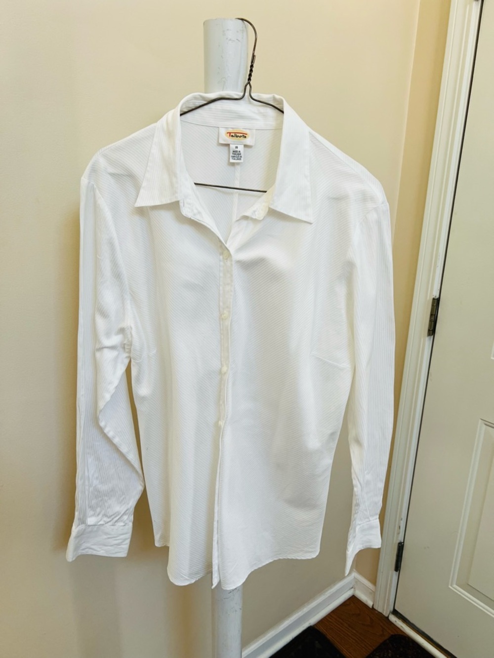Talbots Women's Blouse Diagonal Striped White Button Shirt SIZE 16 100% Cotton - Picture 2 of 13